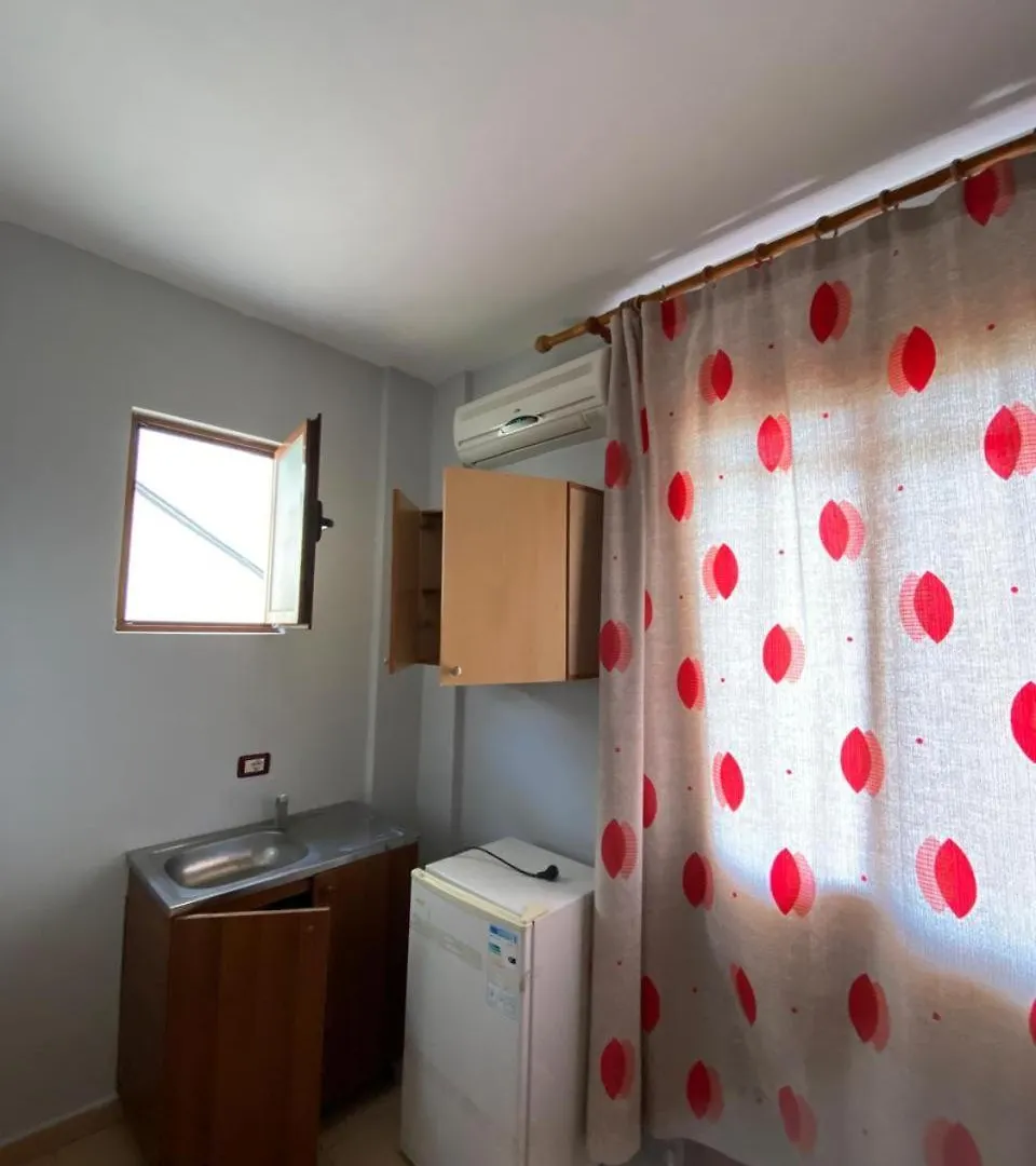 Begaj Rooms Durrës 0*,